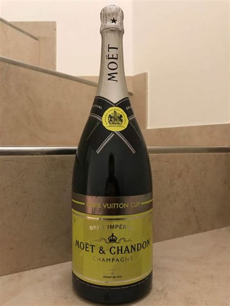 louis vuitton moet hene|Moët & Chandon .